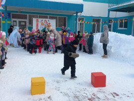 Игры с валенками Игры с валенками.